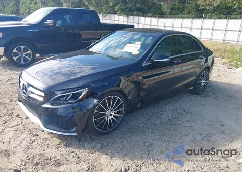 2015 Mercedes-Benz C 300 Sport из США, поврежденный, VIN 55SWF4JB4FU051302